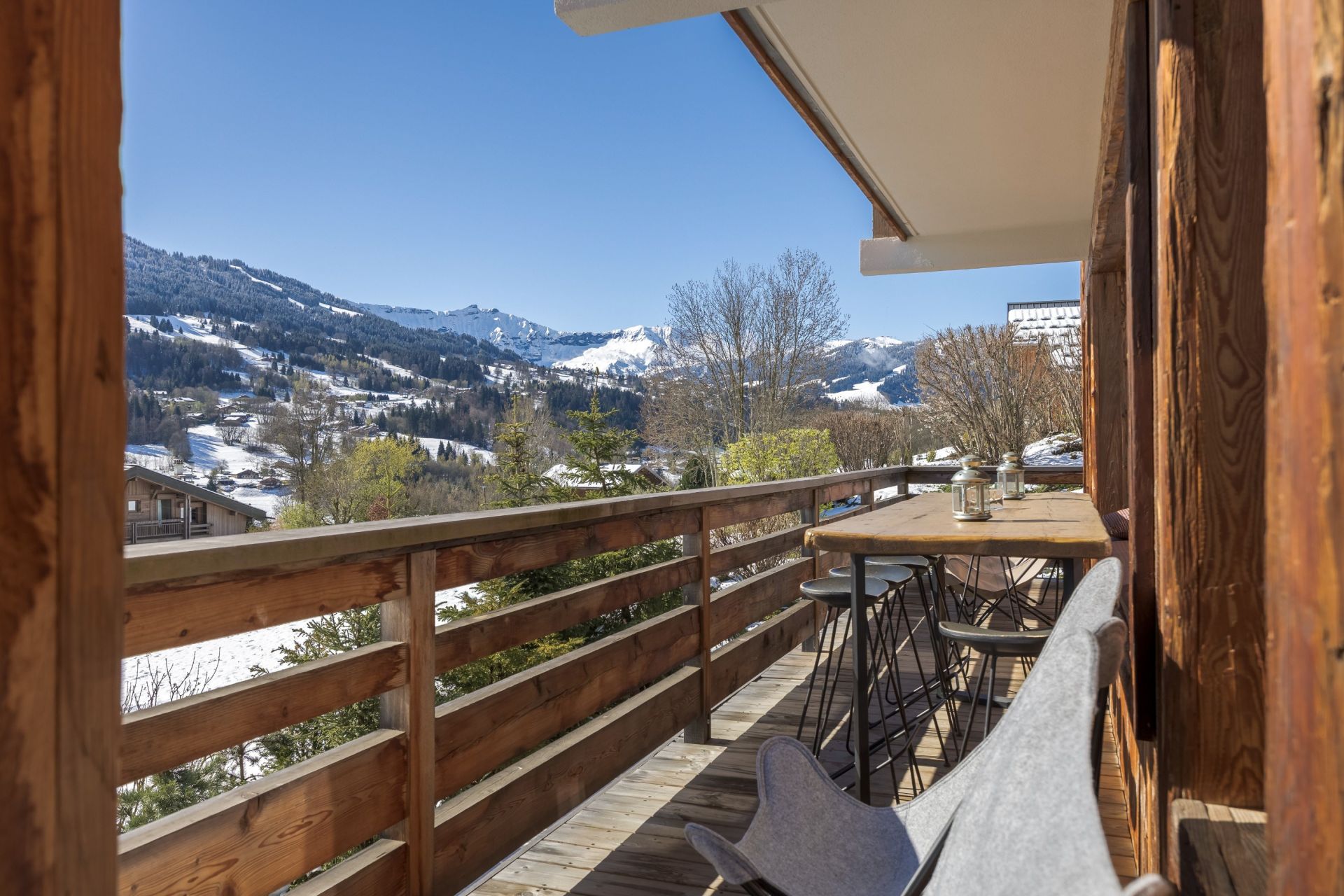 luxury chalet 5 Rooms for sale on MEGEVE (74120)