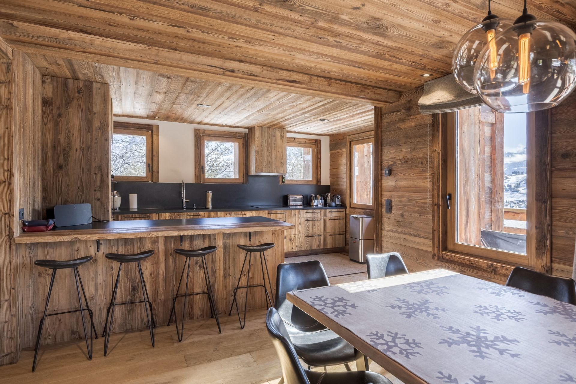luxury chalet 5 Rooms for sale on MEGEVE (74120)