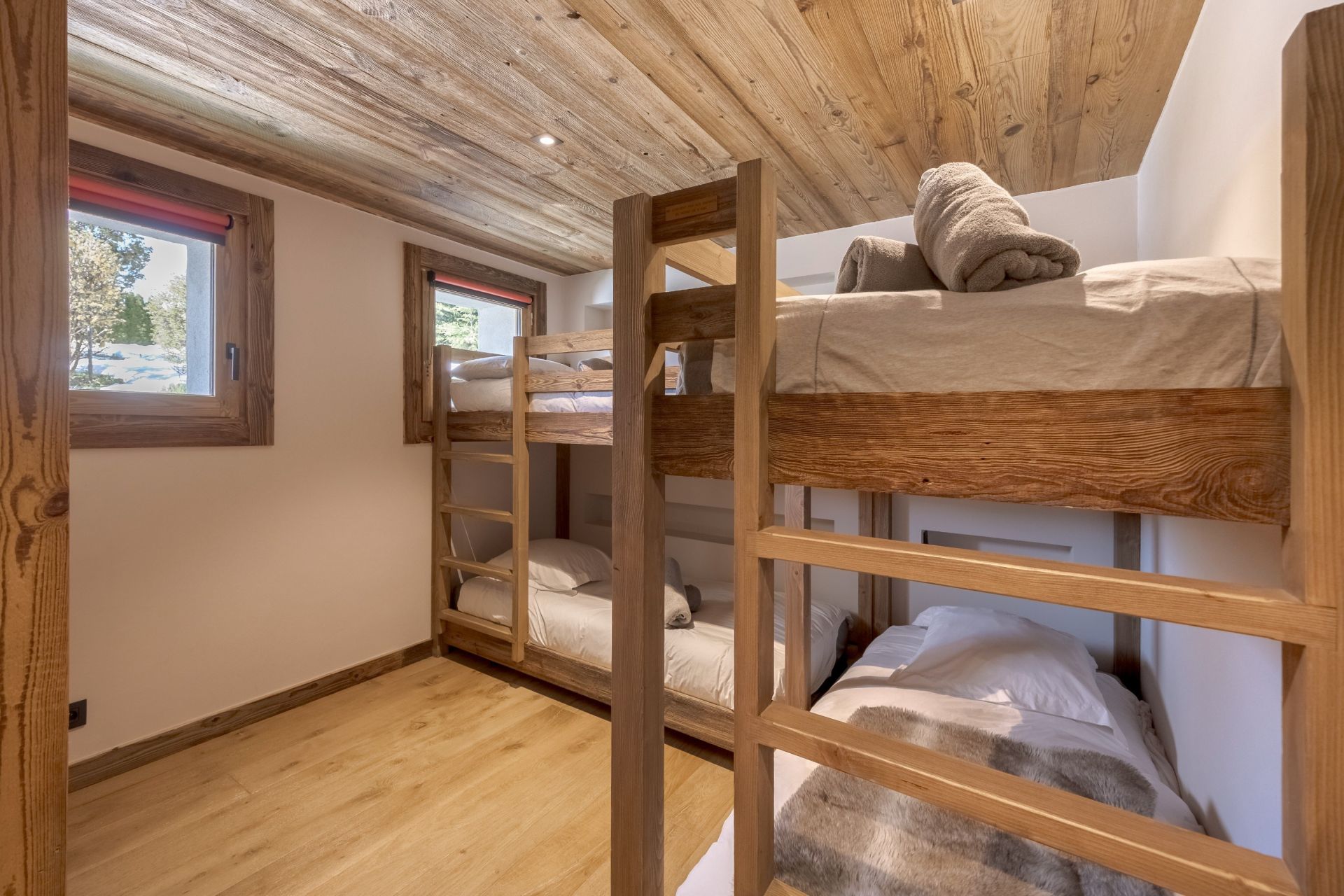 luxury chalet 5 Rooms for sale on MEGEVE (74120)