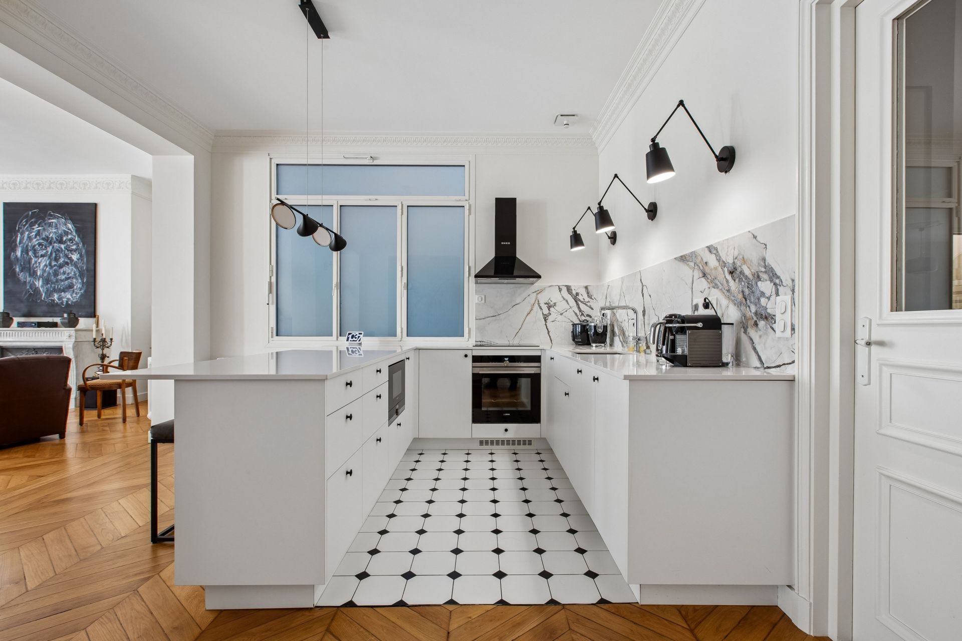 luxury apartment 4 Rooms for sale on PARIS (75116)