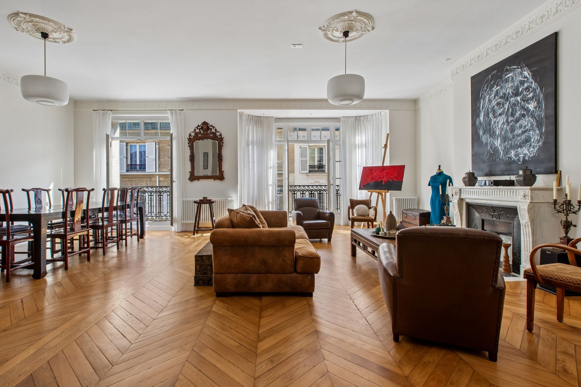 luxury apartment 4 Rooms for sale on PARIS (75116)