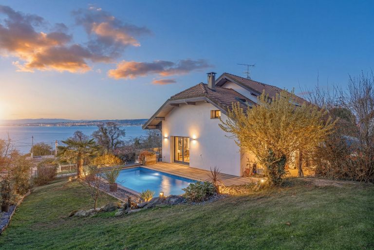 maison de luxe 7 Pièces en vente sur LUGRIN (74500)