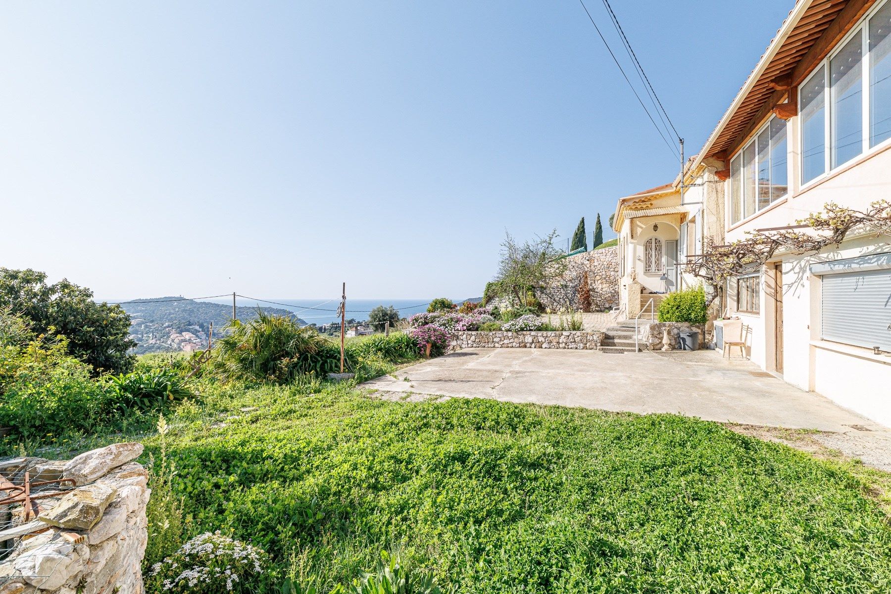 luxury property 5 Rooms for sale on VILLEFRANCHE SUR MER (06230)