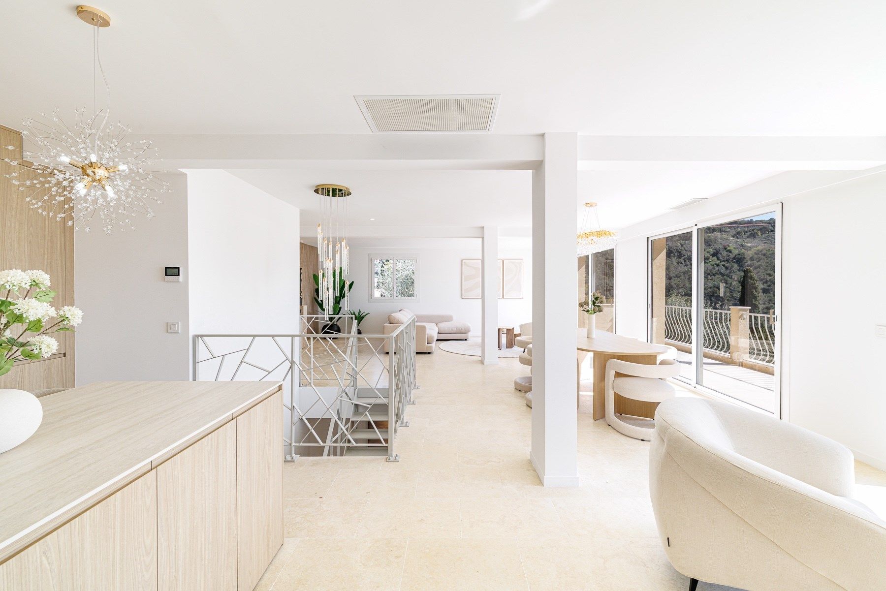 luxury villa 6 Rooms for sale on LA TURBIE (06320)
