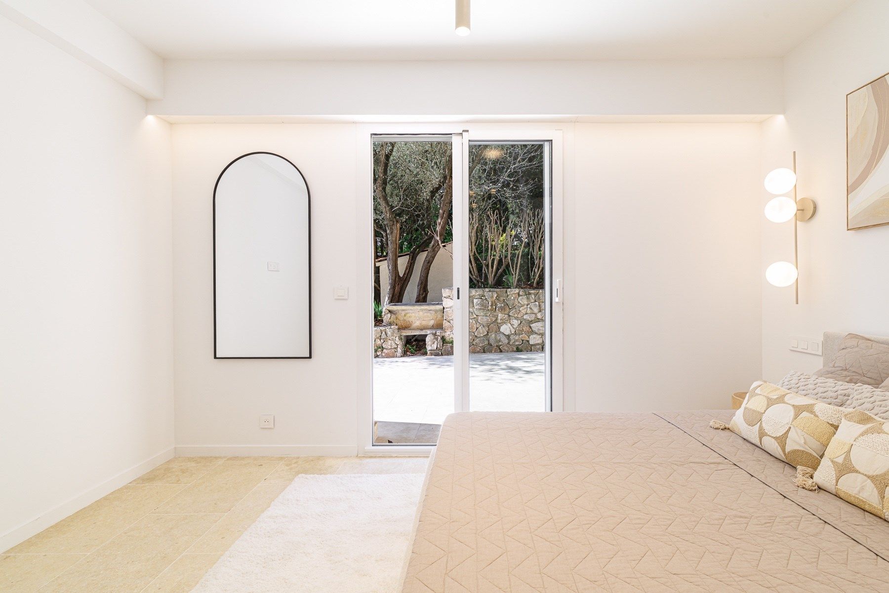 luxury villa 6 Rooms for sale on LA TURBIE (06320)