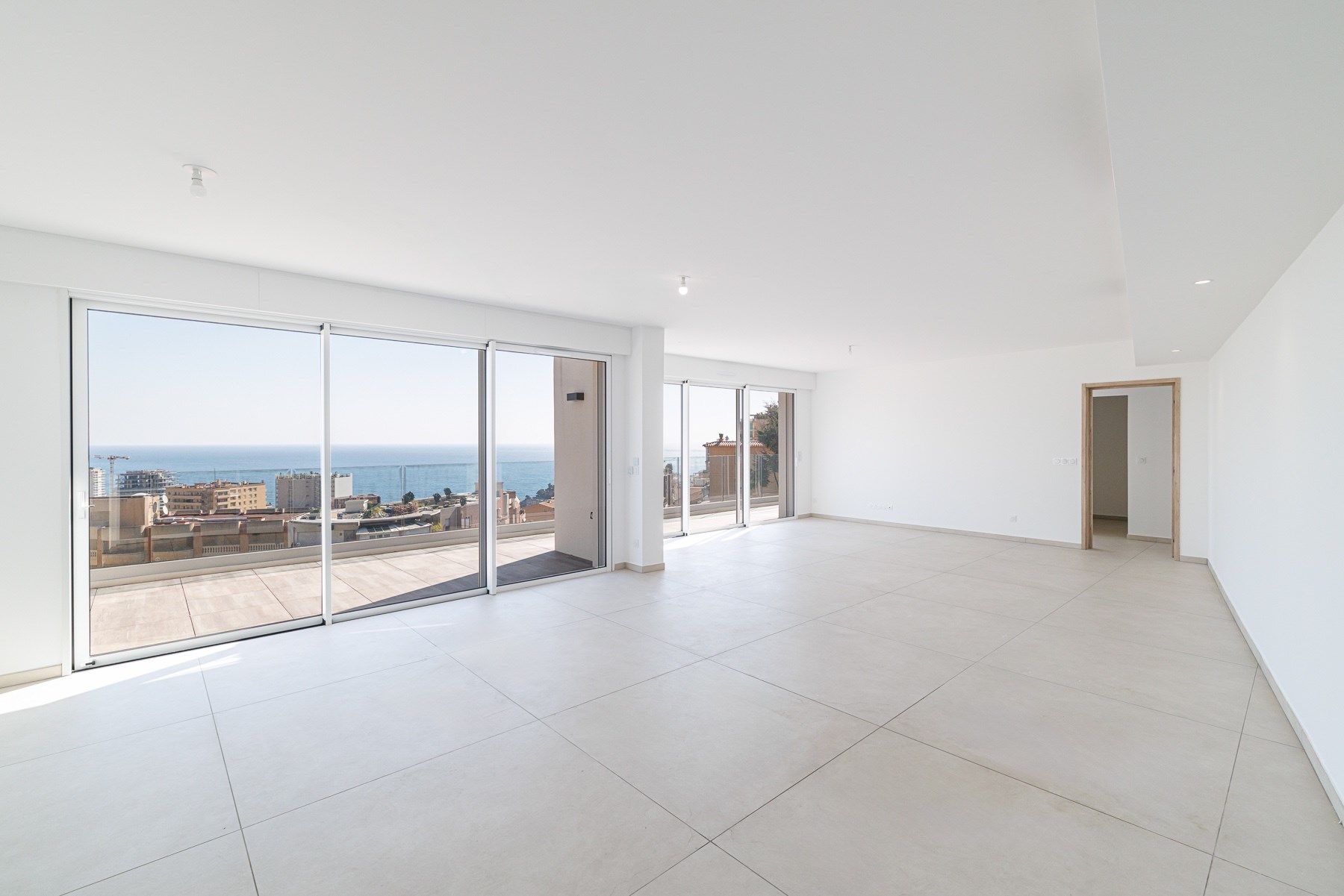 penthouse 4 Rooms for sale on BEAUSOLEIL (06240)