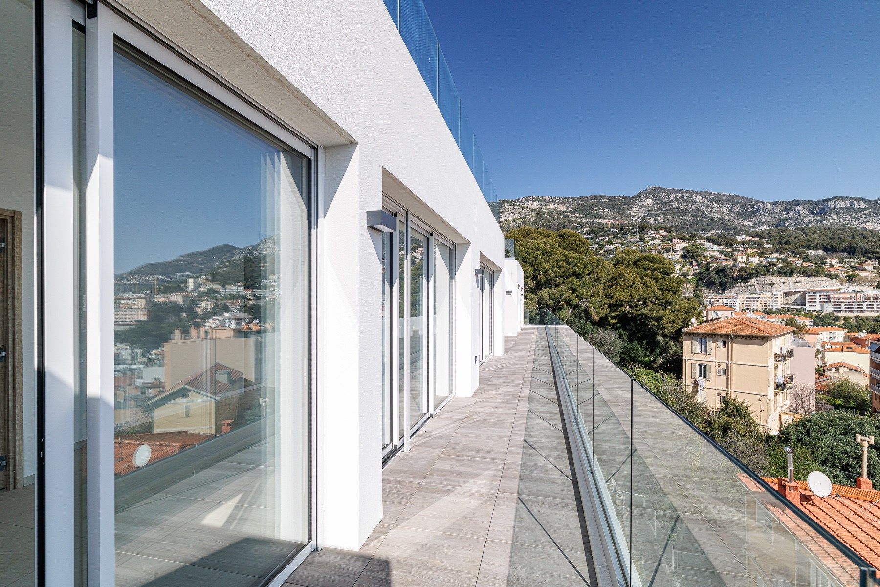 penthouse 4 Rooms for sale on BEAUSOLEIL (06240)