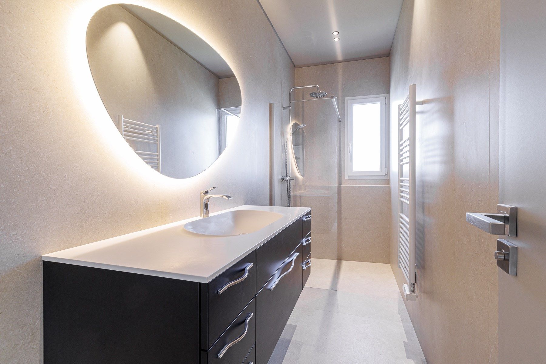 contemporary house 5 Rooms for sale on NICE (06000)