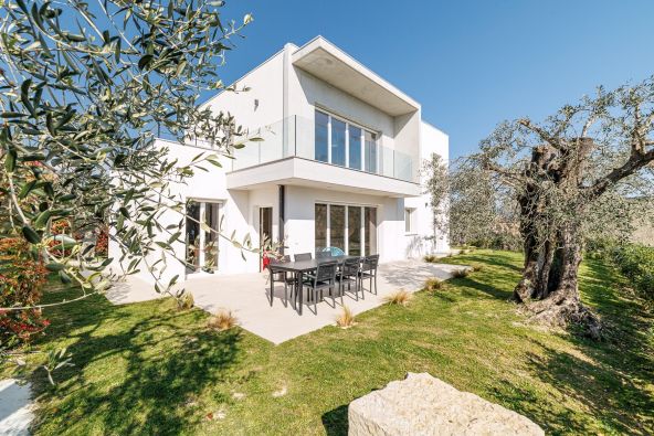 Vente Maison contemporaine Nice 5&nbsp;Pièces 142.53&nbsp;m²