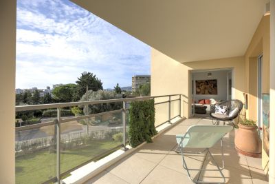 Vente Appartement de luxe Antibes 3&nbsp;Pièces 72&nbsp;m²