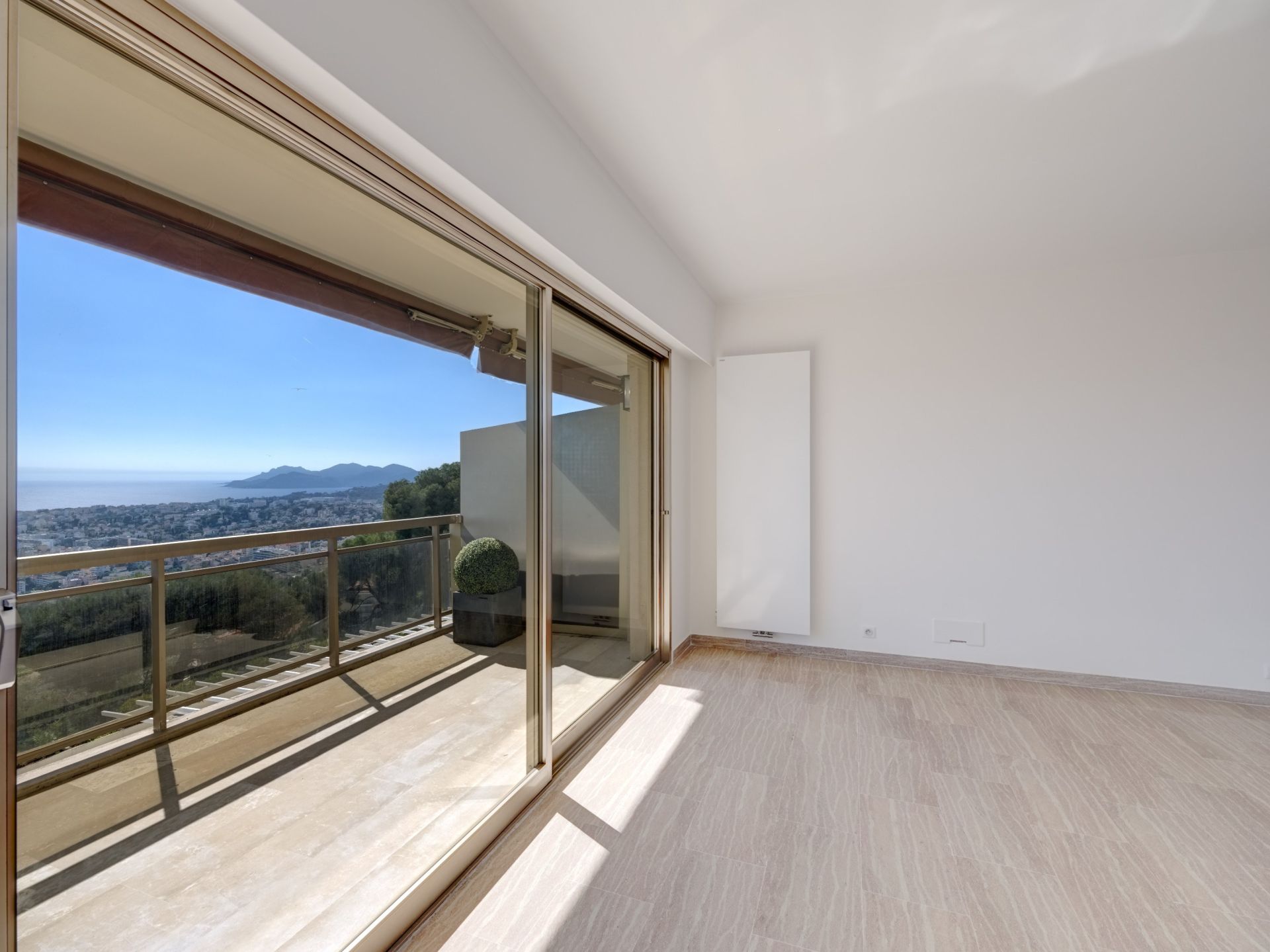 appartement de luxe 2 Pièces en vente sur LE CANNET (06110)