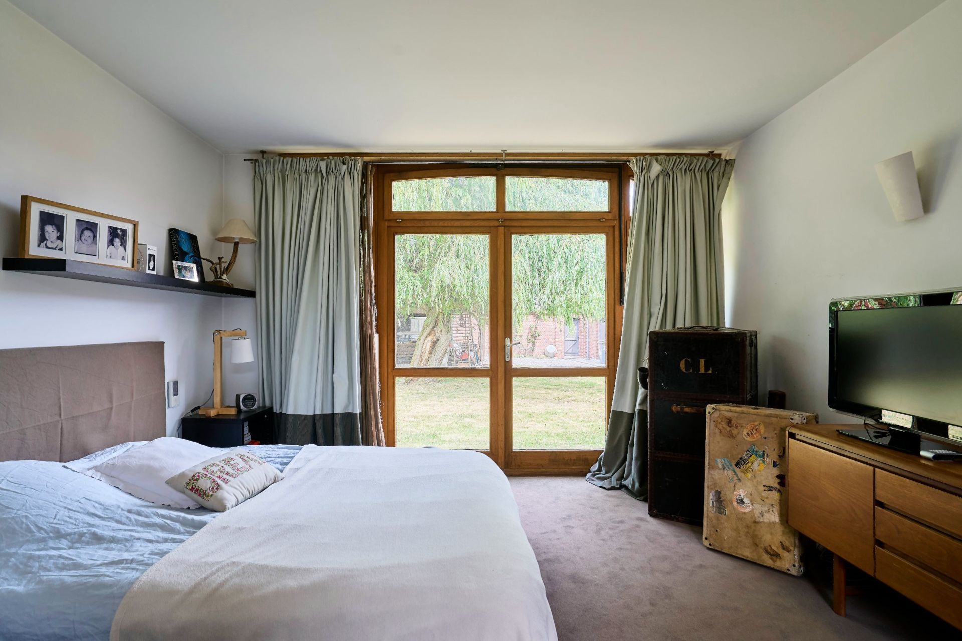 luxury house 8 Rooms for sale on LILLE (59000)