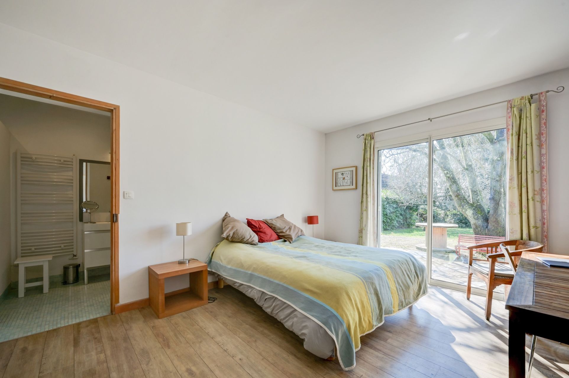 luxury house 7 Rooms for sale on LES ANGLES (30133)