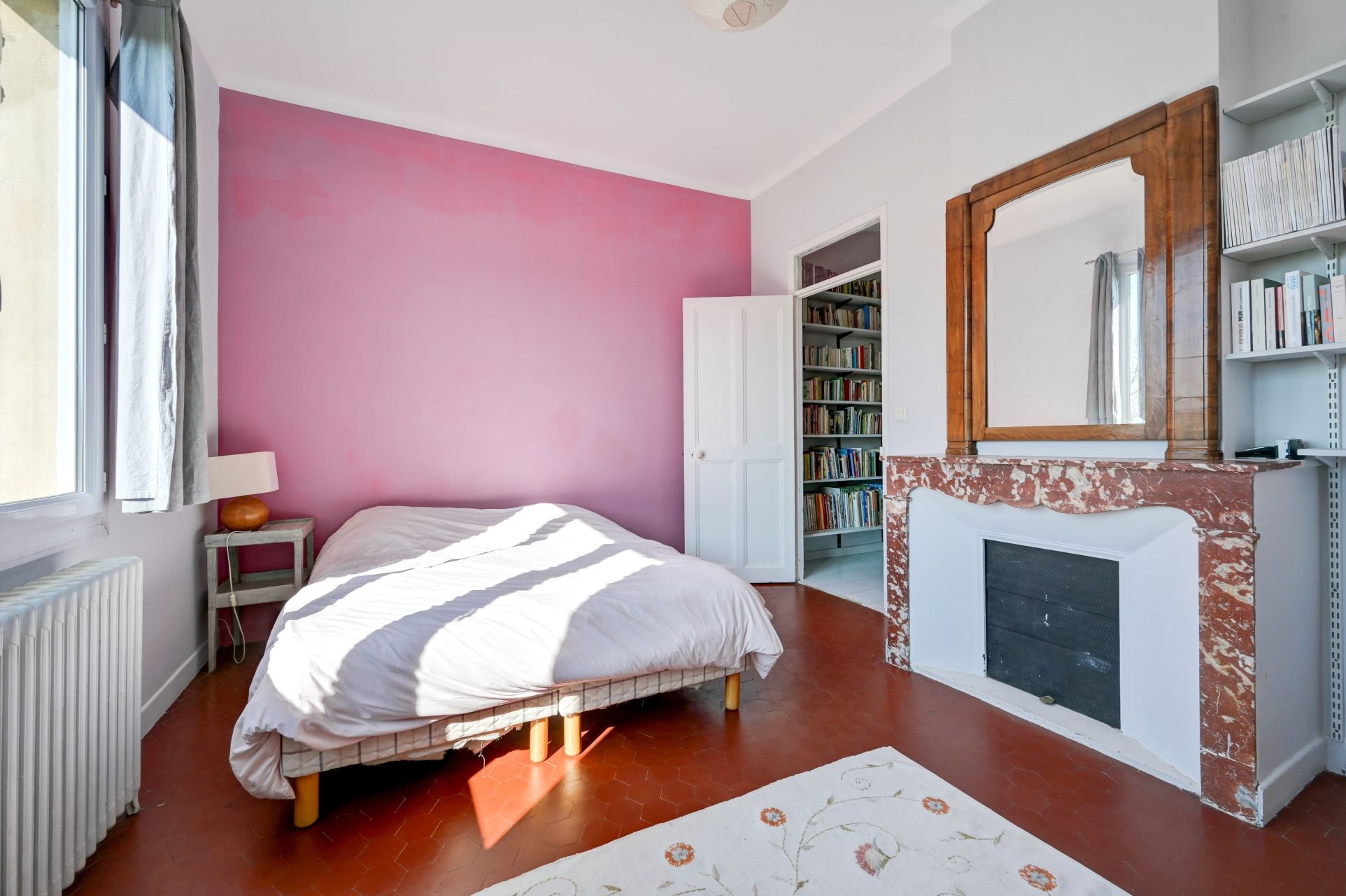 luxury house 7 Rooms for sale on LES ANGLES (30133)