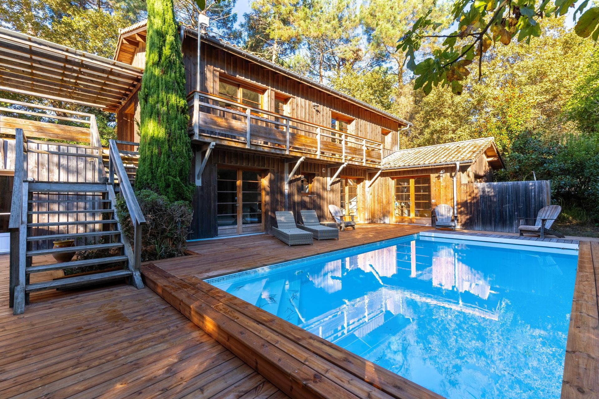 luxury house 8 Rooms for sale on BISCARROSSE (40600)