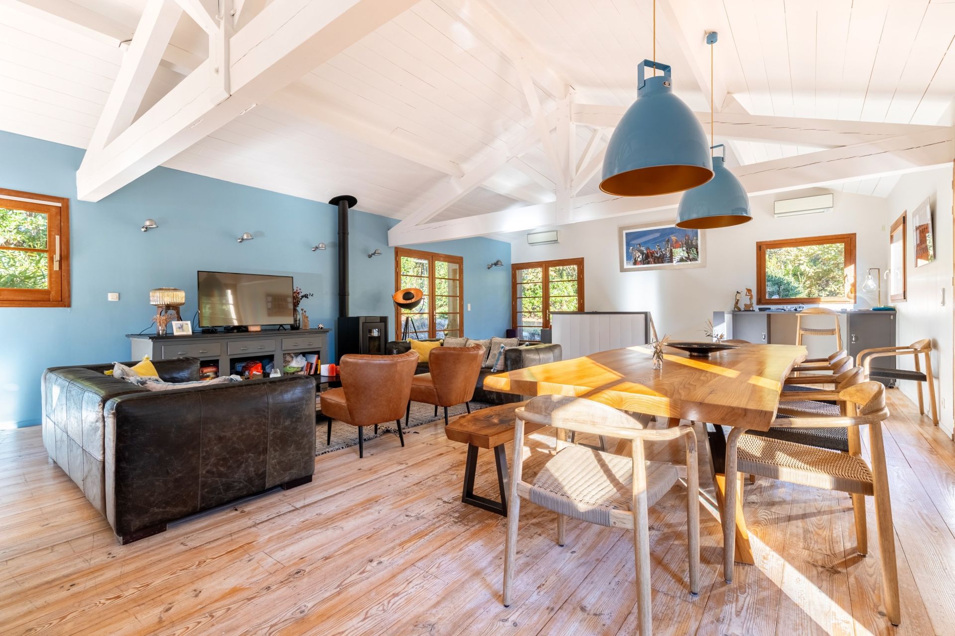 luxury house 8 Rooms for sale on BISCARROSSE (40600)