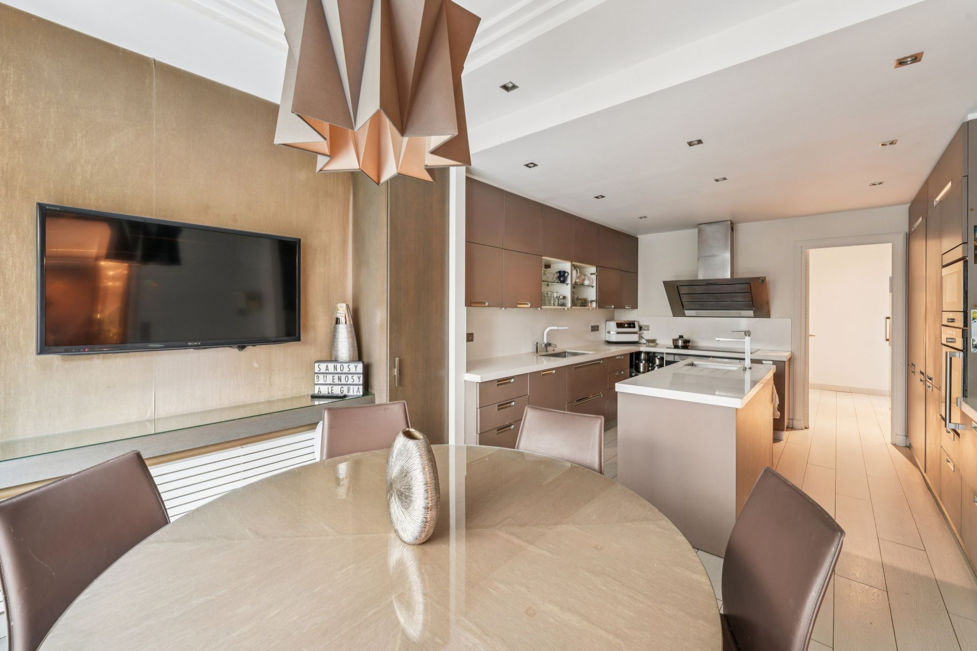 maison de luxe 10 Pièces en vente sur NEUILLY SUR SEINE (92200)