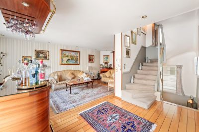 Vente Maison de luxe Neuilly-sur-Seine 10&nbsp;Pièces 411&nbsp;m²