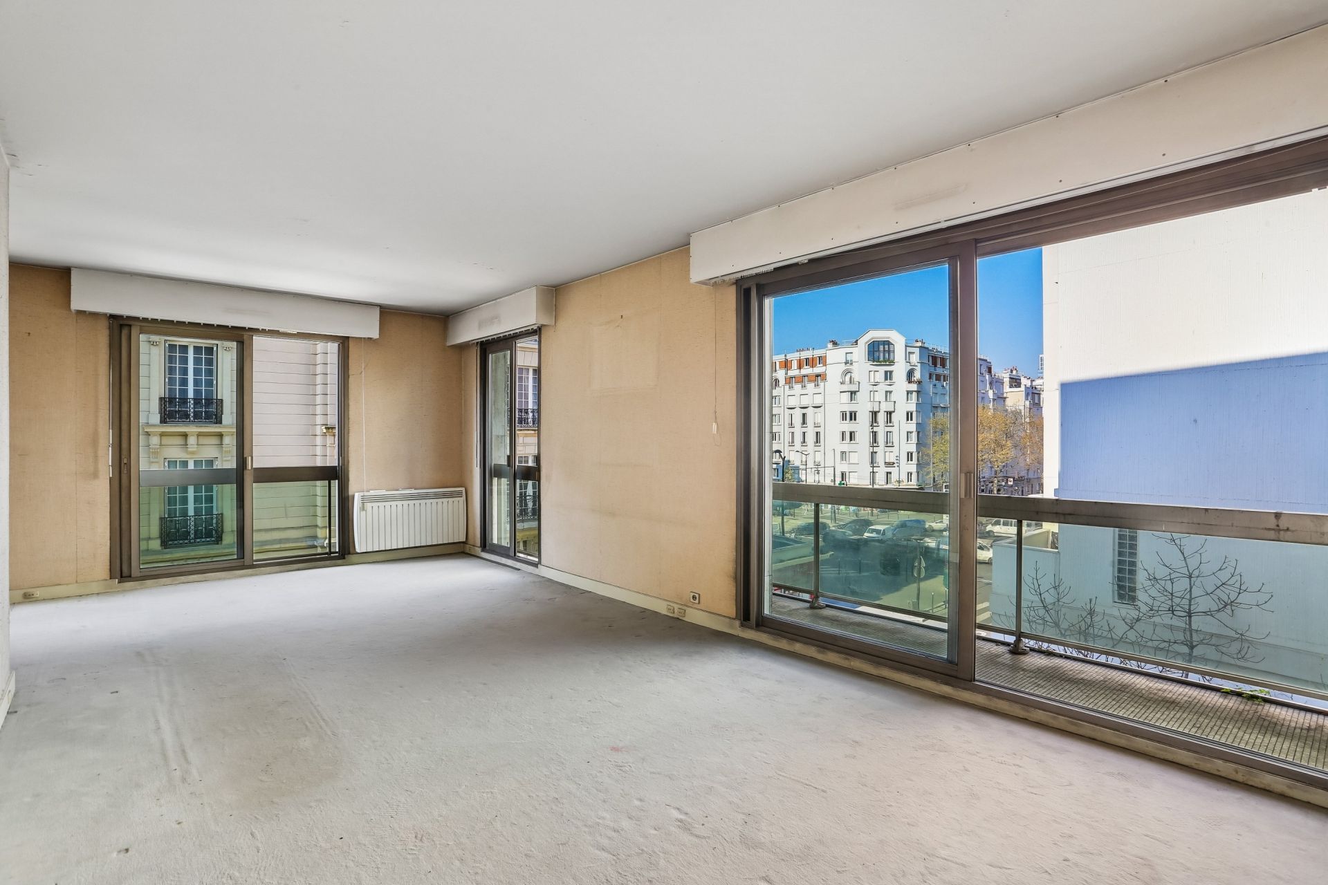 luxury apartment 4 Rooms for sale on PARIS (75017)