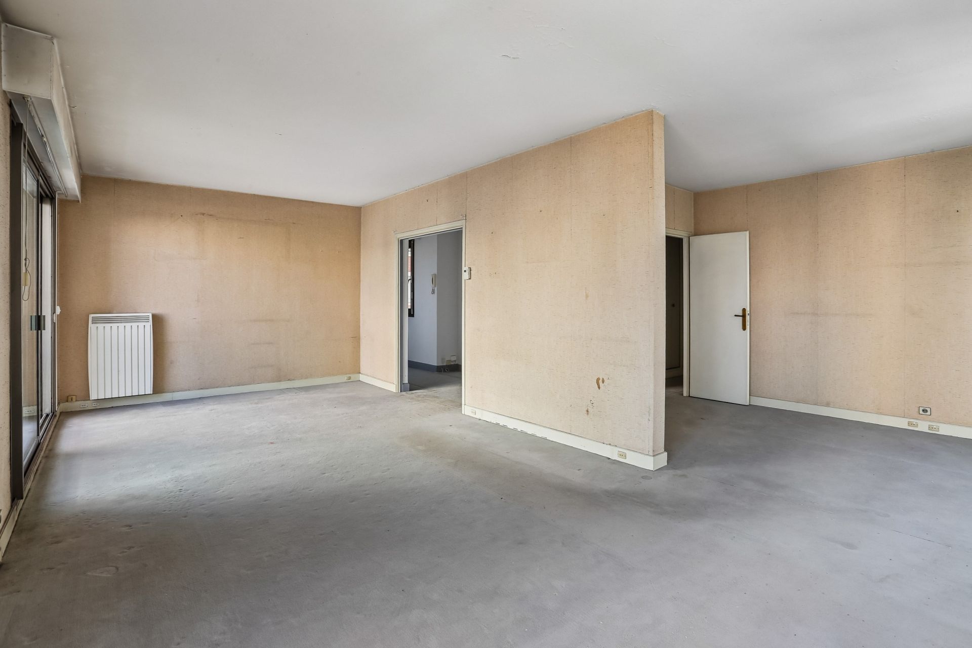 luxury apartment 4 Rooms for sale on PARIS (75017)