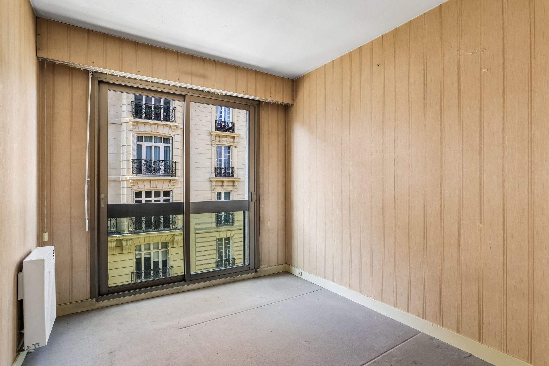 luxury apartment 4 Rooms for sale on PARIS (75017)
