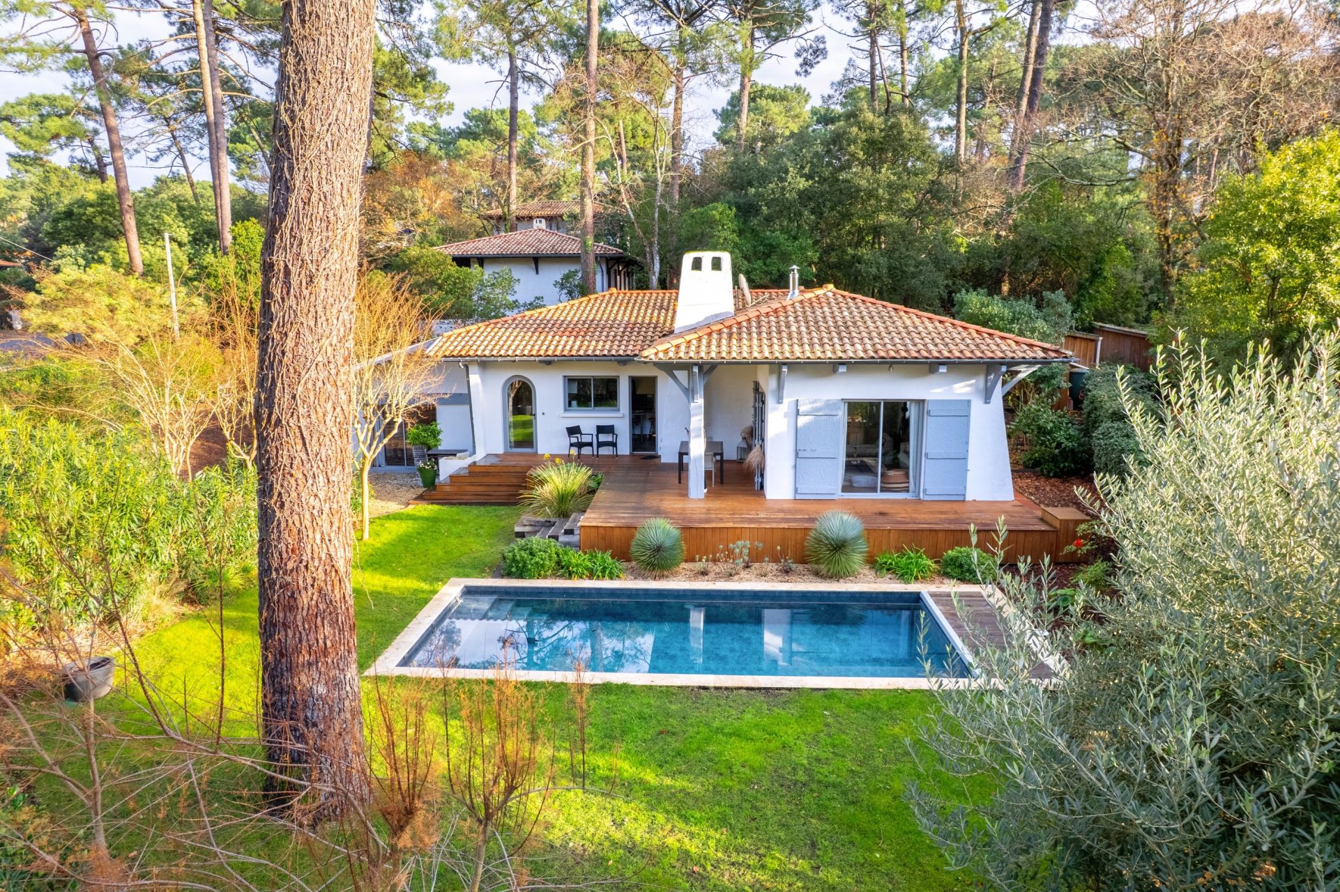 luxury house 6 Rooms for sale on ARCACHON (33120)