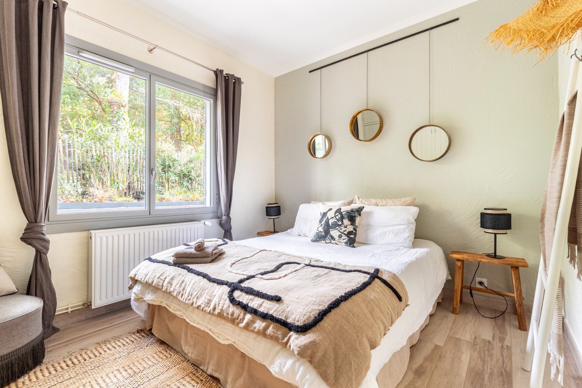 luxury house 6 Rooms for sale on ARCACHON (33120)