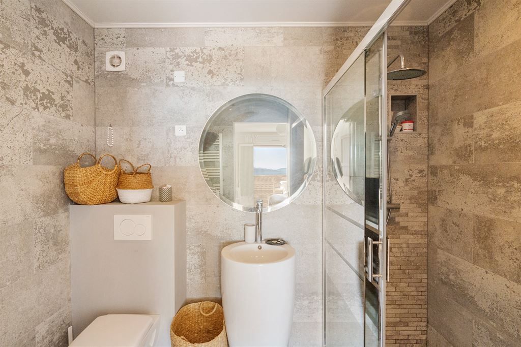 villa de luxe 5 Pièces en vente sur LES ADRETS DE L ESTEREL (83600)