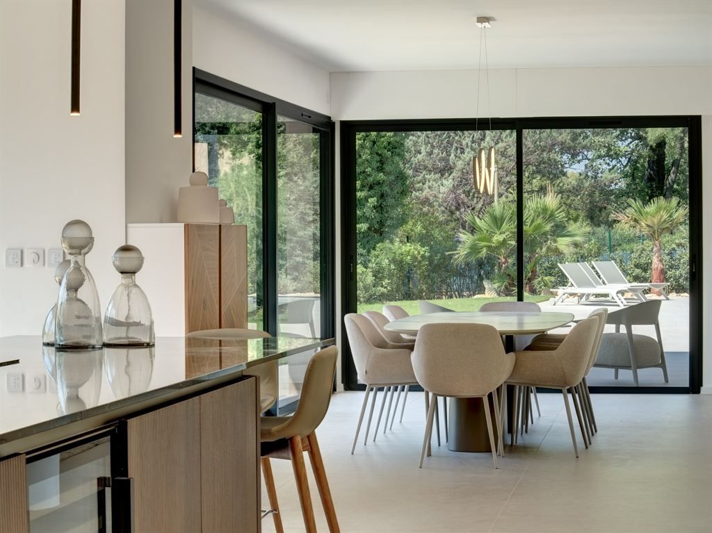 villa de luxe 5 Pièces en vente sur TOURRETTES (83440)