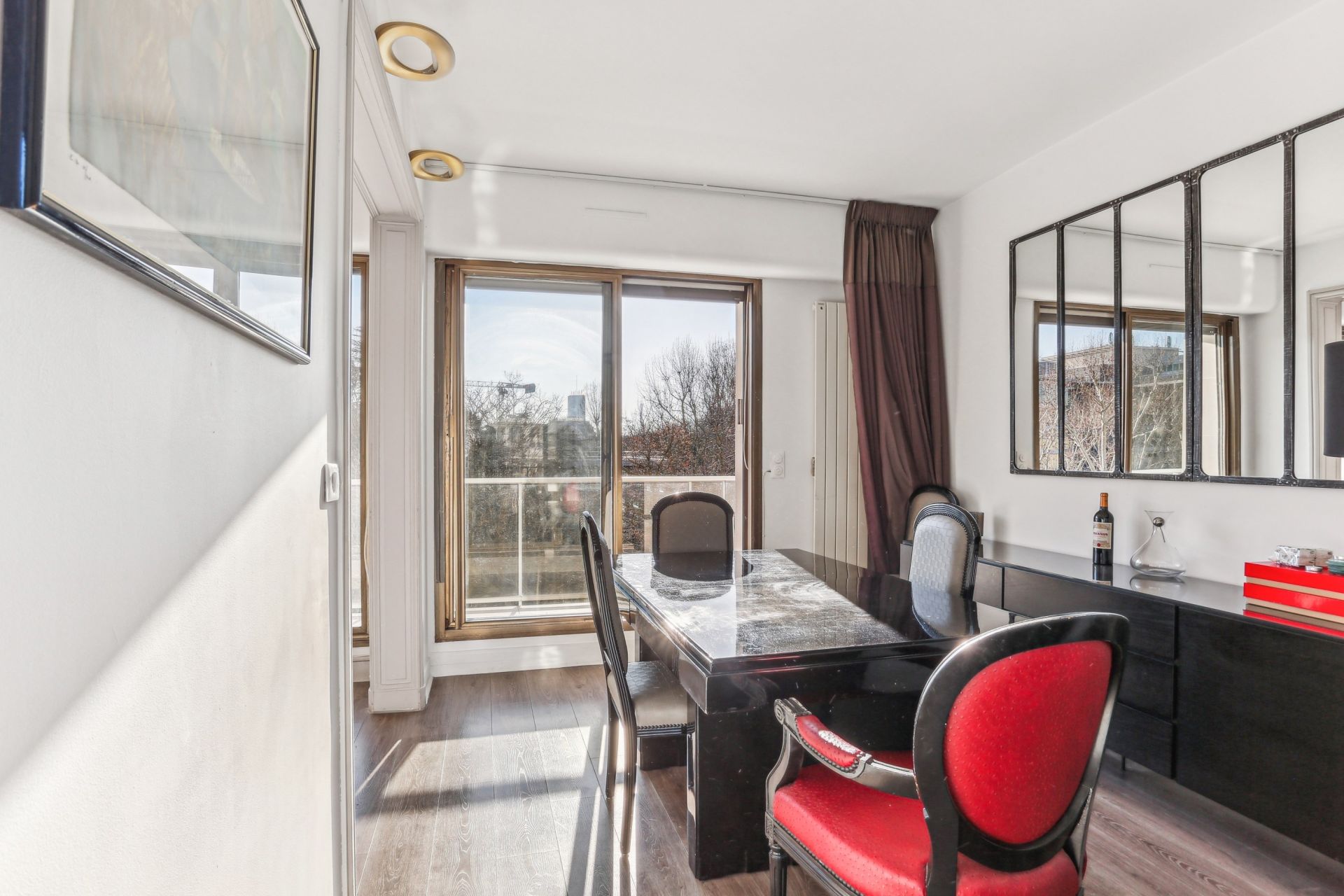 luxury apartment 4 Rooms for sale on NEUILLY SUR SEINE (92200)