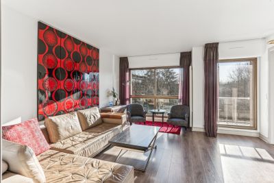 Sale Luxury apartment Neuilly-sur-Seine 4&nbsp;Rooms 109.8&nbsp;m²