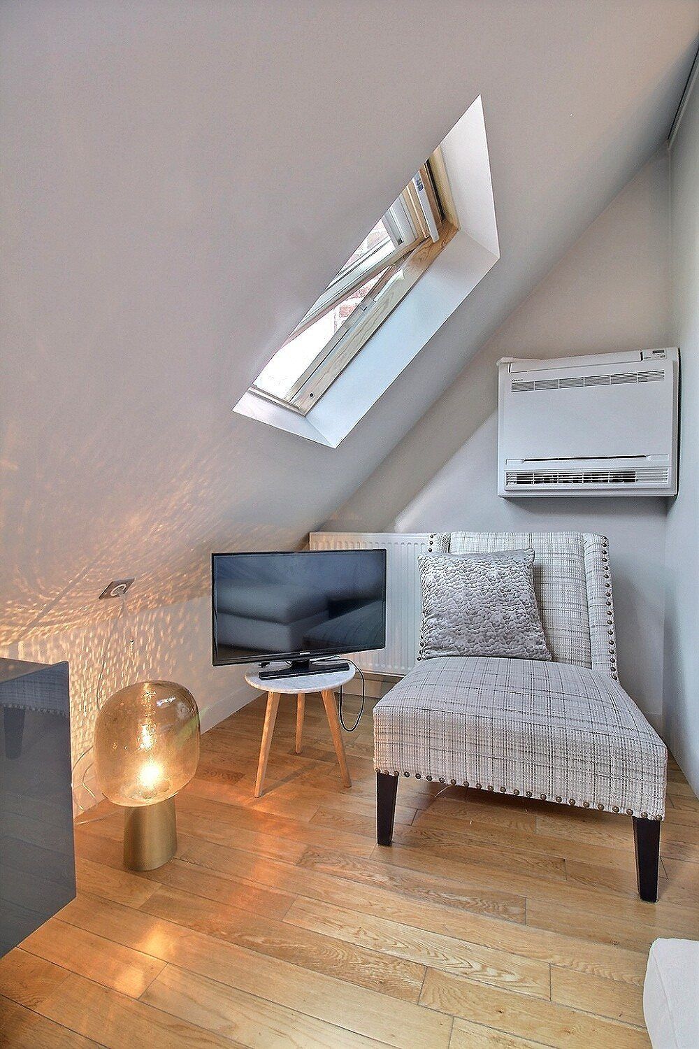luxury apartment 2 Rooms for rent on PARIS (75008)