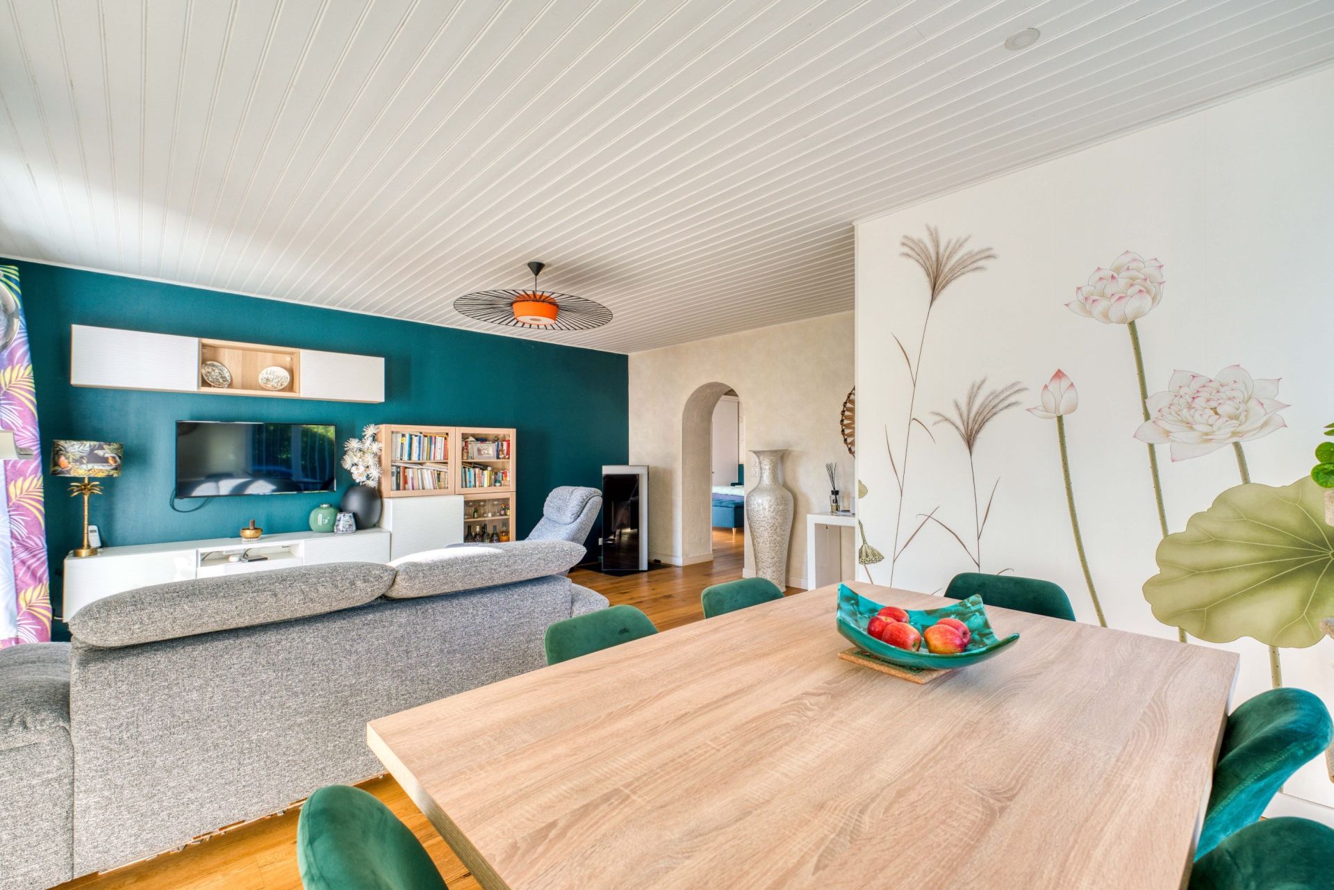 luxury house 4 Rooms for sale on BREUILLET (17920)