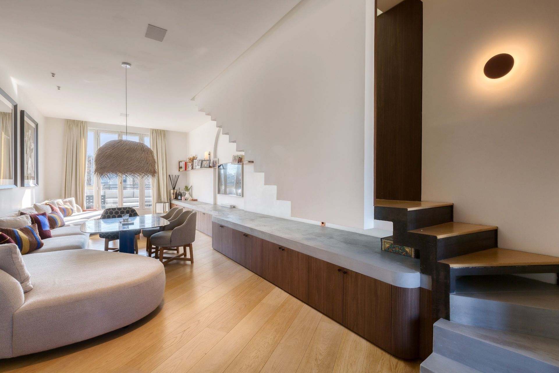 luxury apartment 4 Rooms for sale on PARIS (75016)