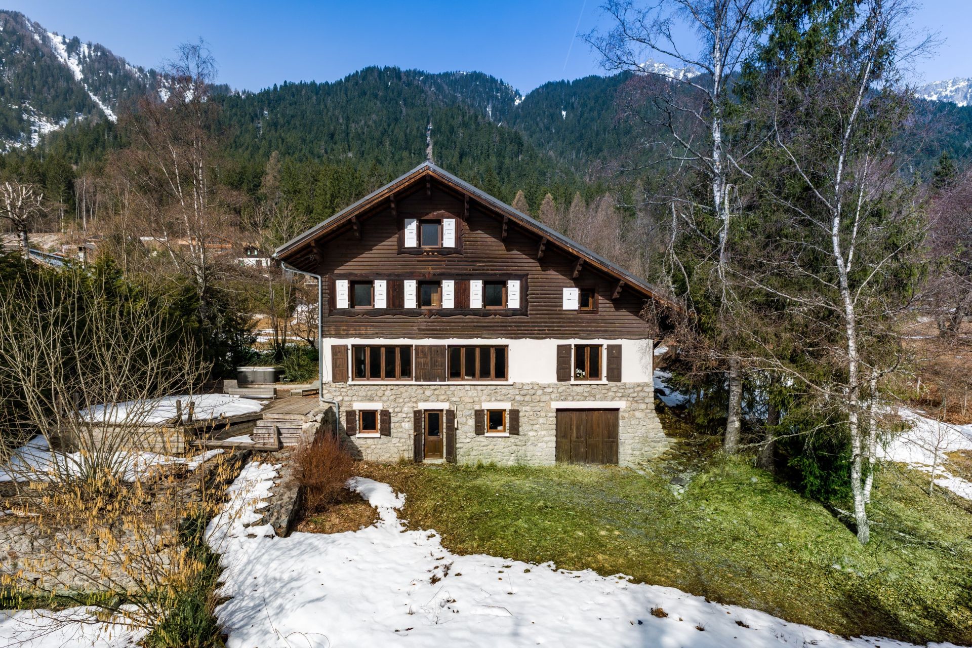 luxury chalet 10 Rooms for sale on CHAMONIX MONT BLANC (74400)