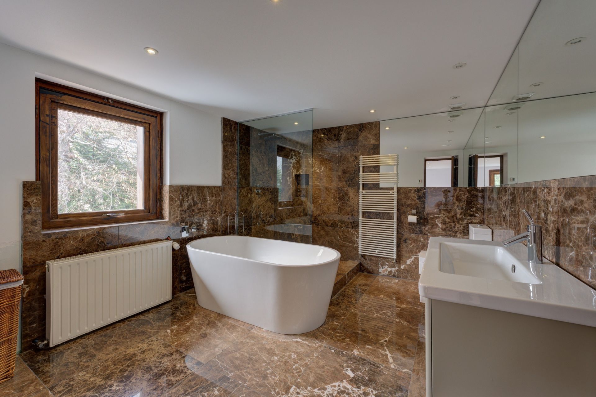 luxury chalet 10 Rooms for sale on CHAMONIX MONT BLANC (74400)