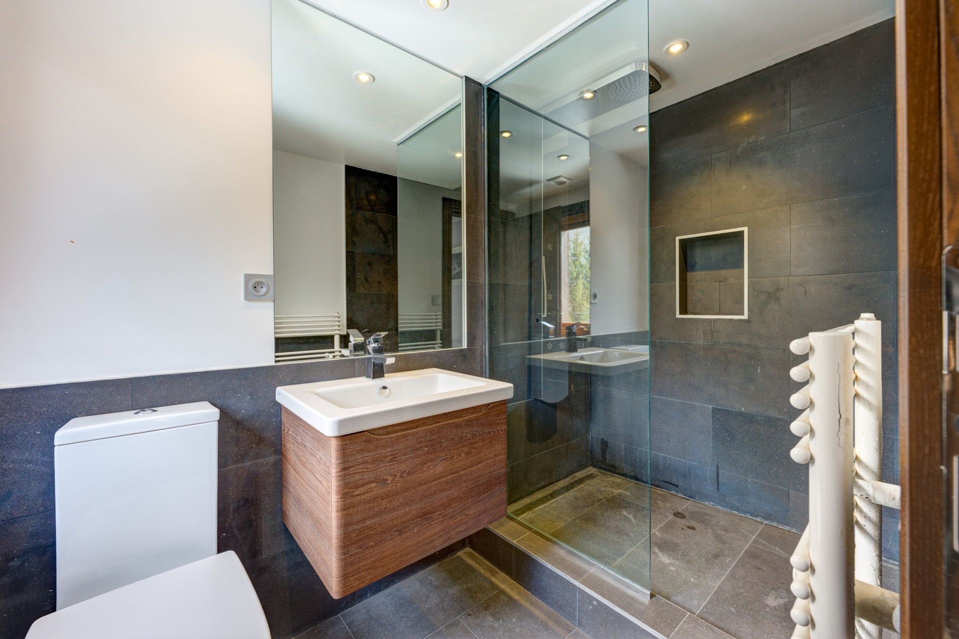 luxury chalet 10 Rooms for sale on CHAMONIX MONT BLANC (74400)