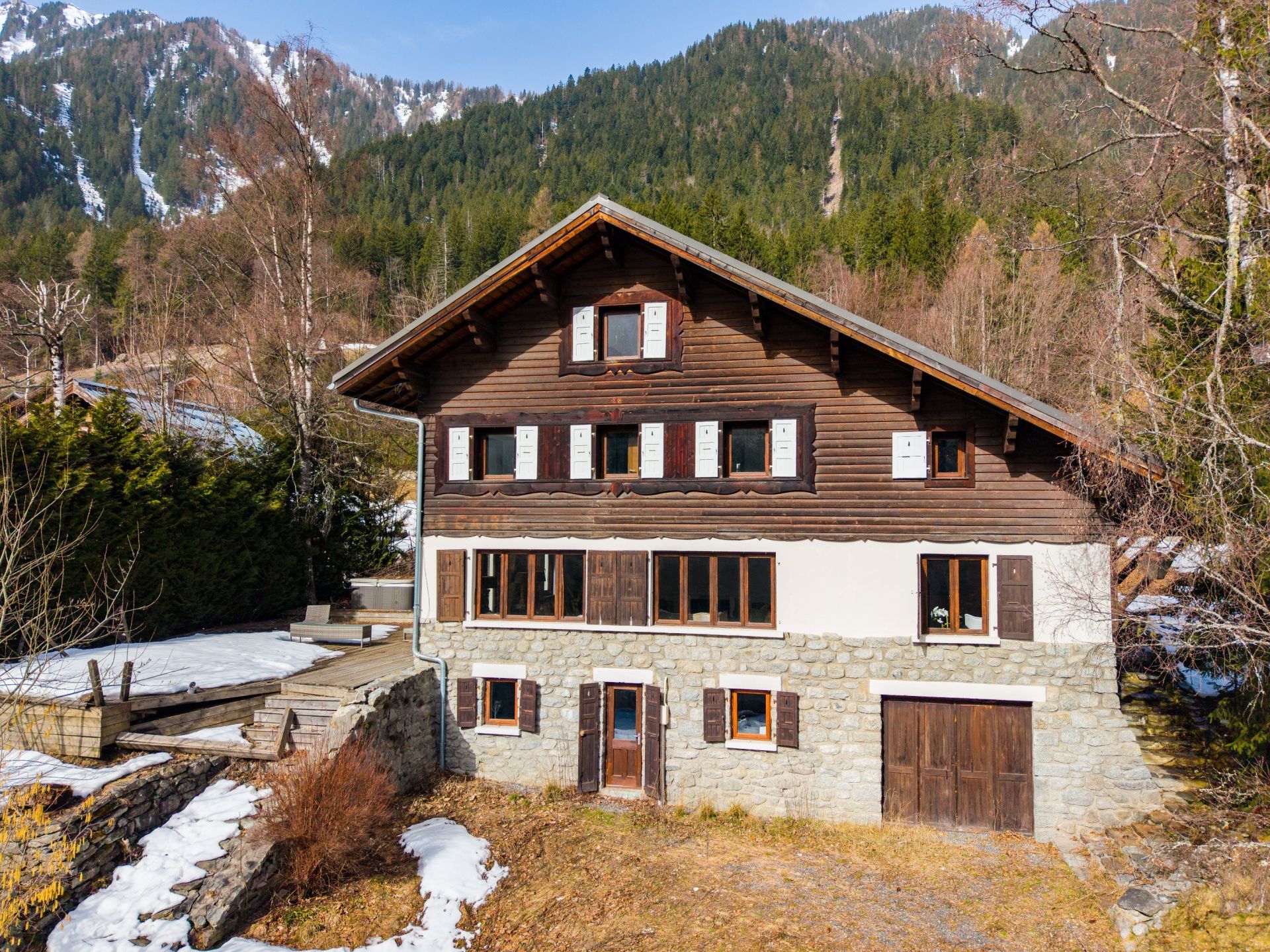 luxury chalet 10 Rooms for sale on CHAMONIX MONT BLANC (74400)