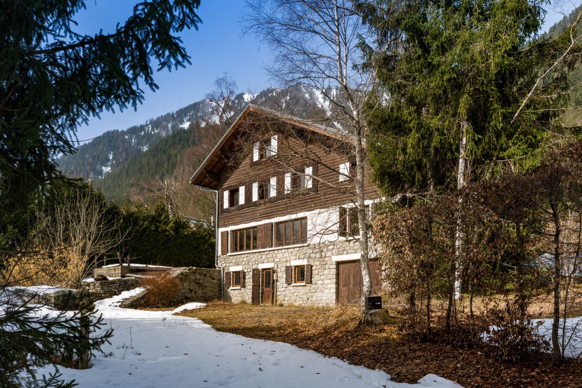 luxury chalet 10 Rooms for sale on CHAMONIX MONT BLANC (74400)