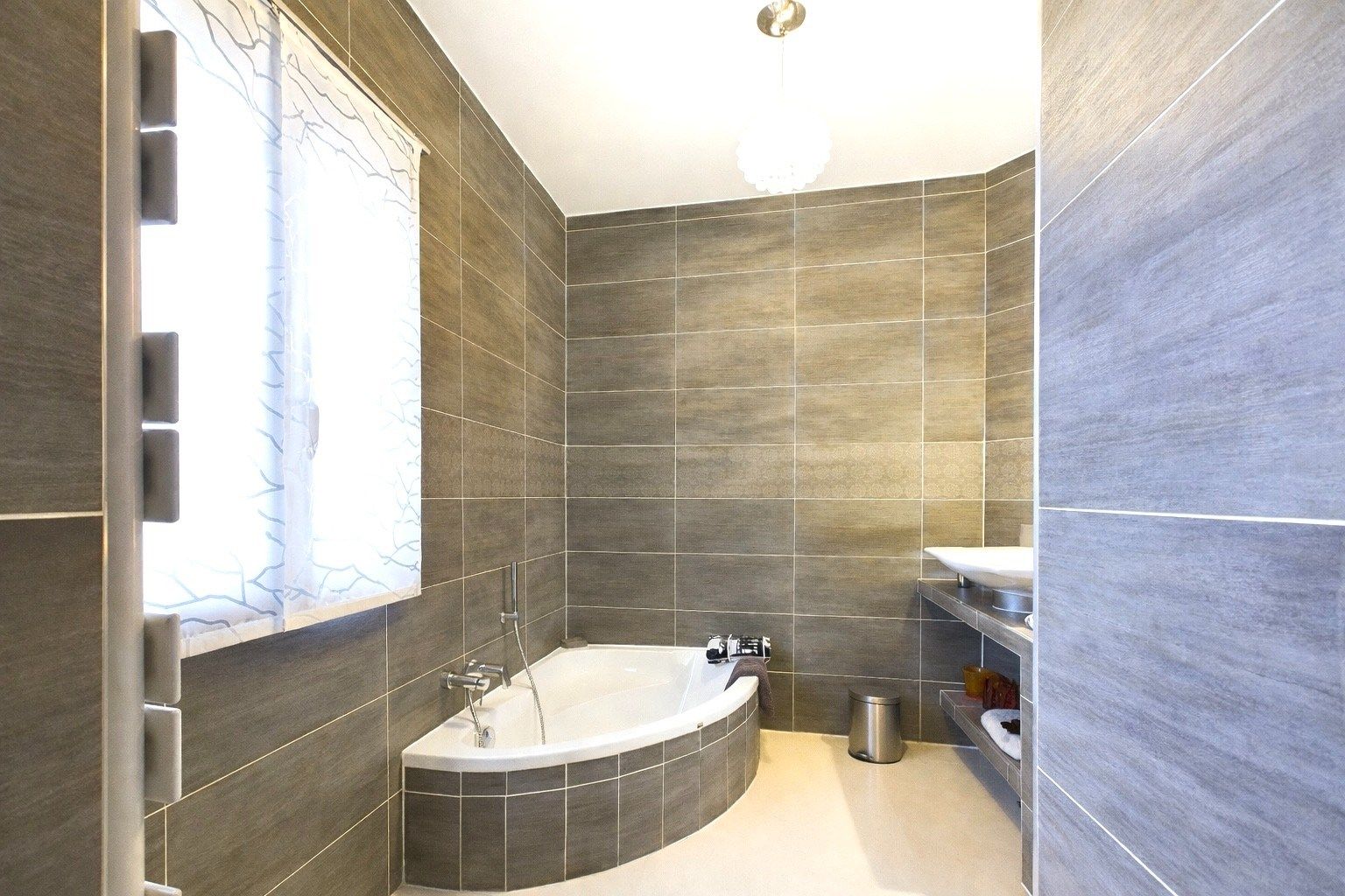 maison de luxe 6 Pièces en vente sur LA VARENNE ST HILAIRE (94210)