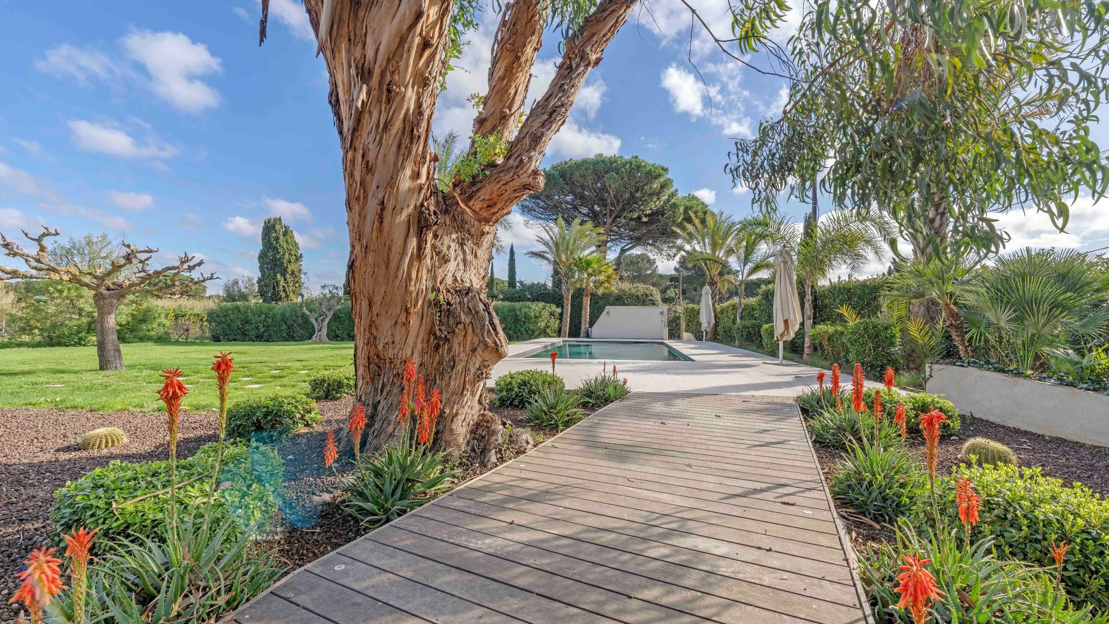 bastide 6 Rooms for sale on RAMATUELLE (83350)