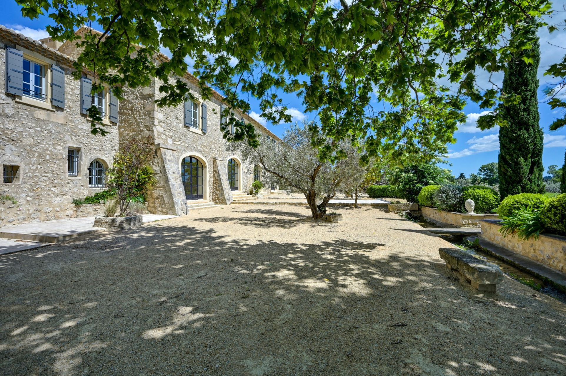 maison de luxe 25 Pièces en vente sur MAUSSANE LES ALPILLES (13520)