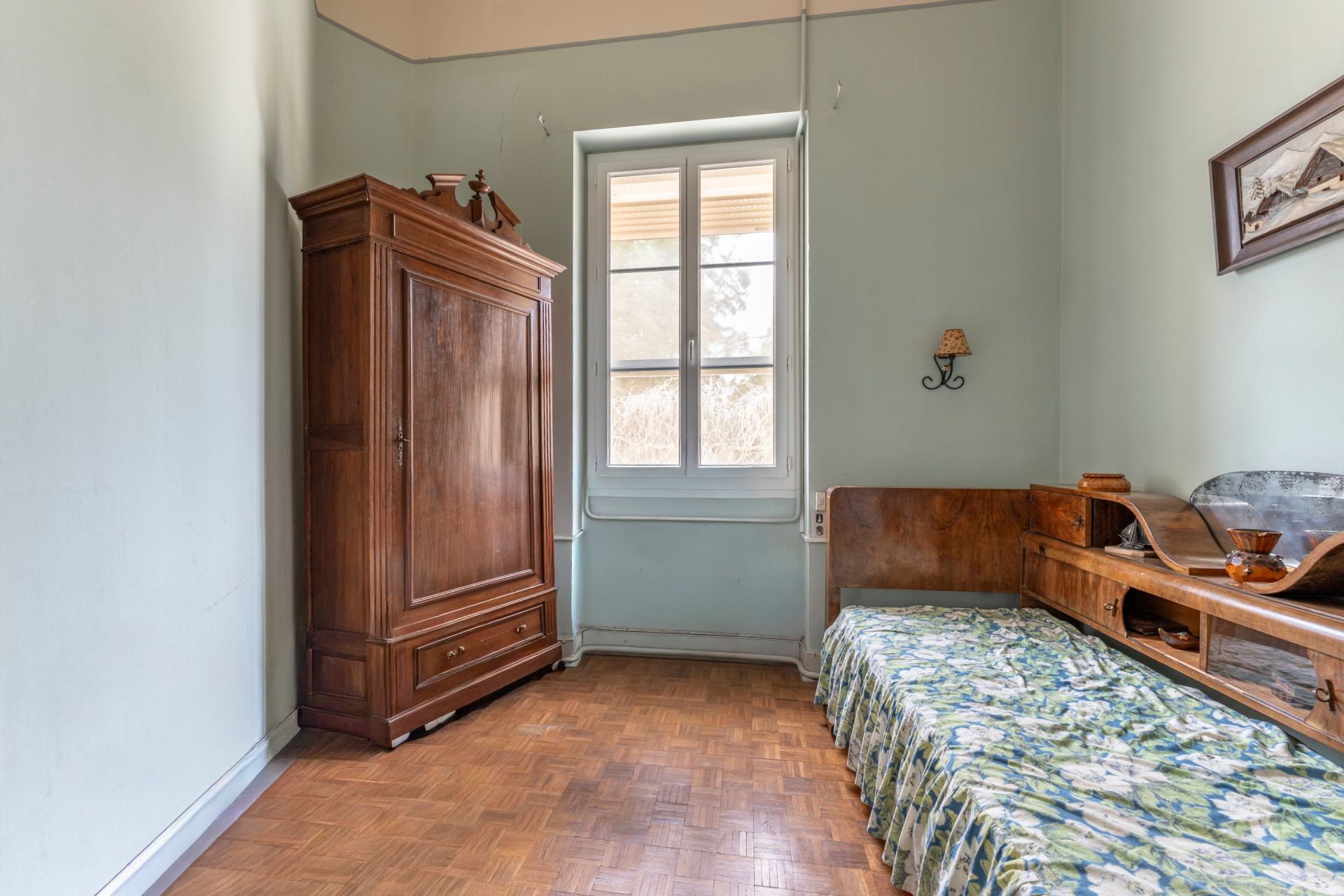 building for sale on SETE (34200)