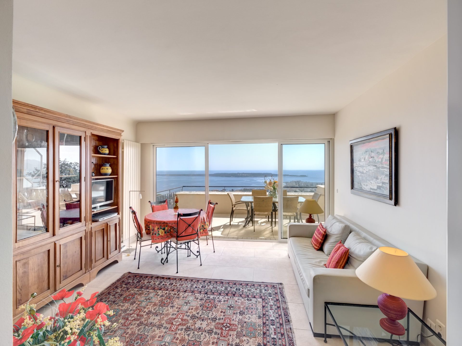 luxury apartment 2 Rooms for sale on CANNES (06400)