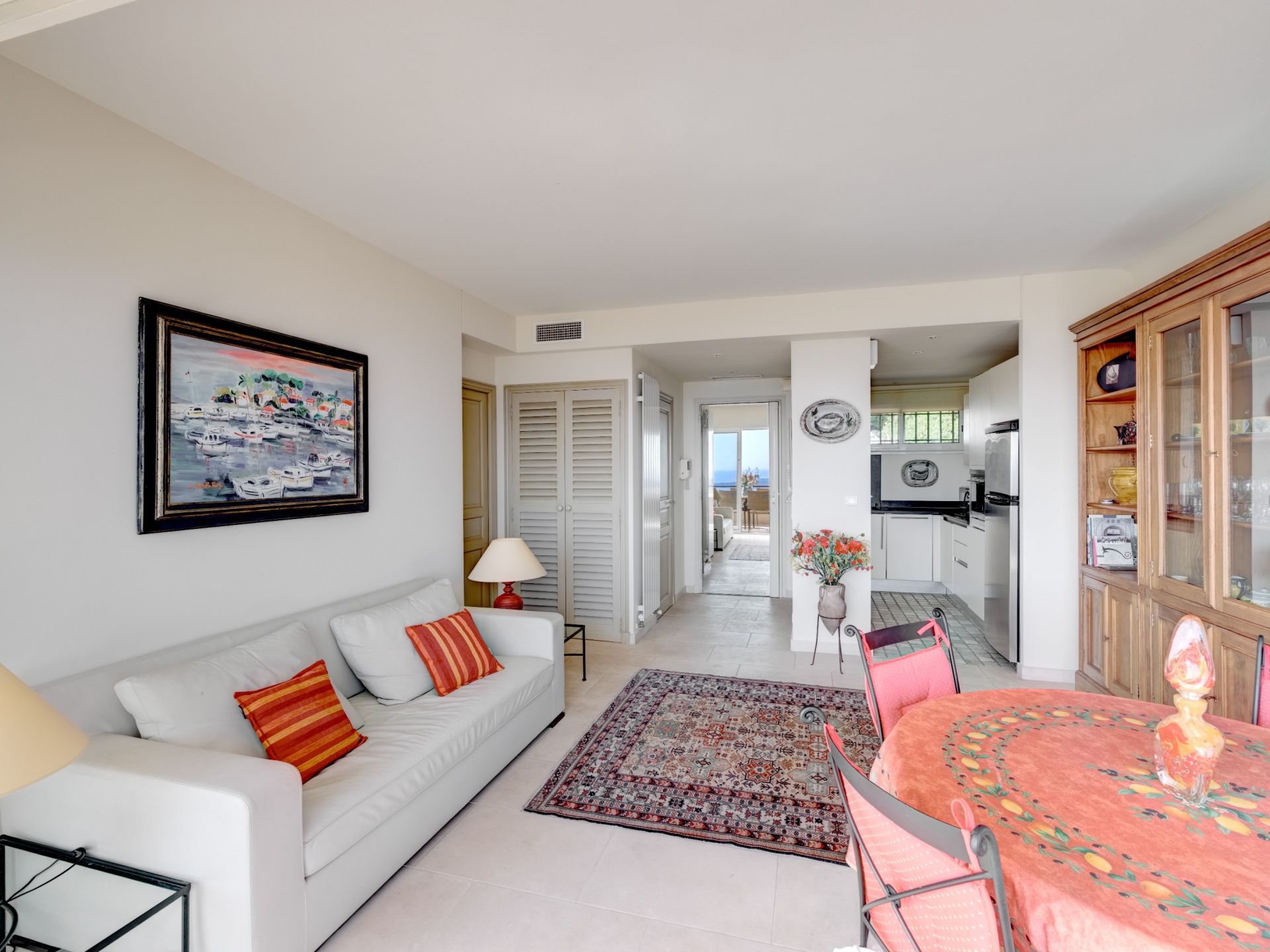 luxury apartment 2 Rooms for sale on CANNES (06400)