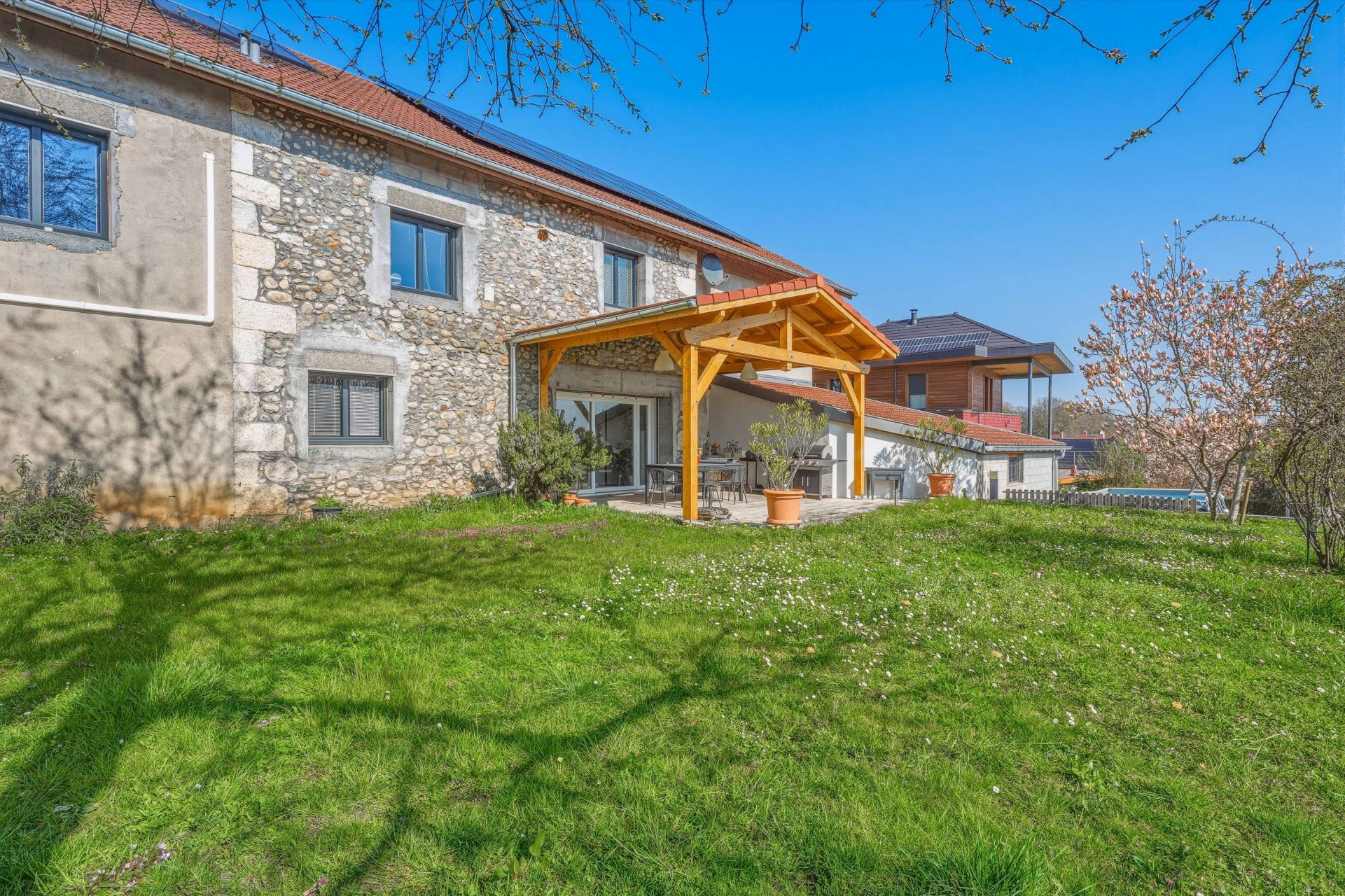 maison de luxe 10 Pièces en vente sur CHALLEX (01630)