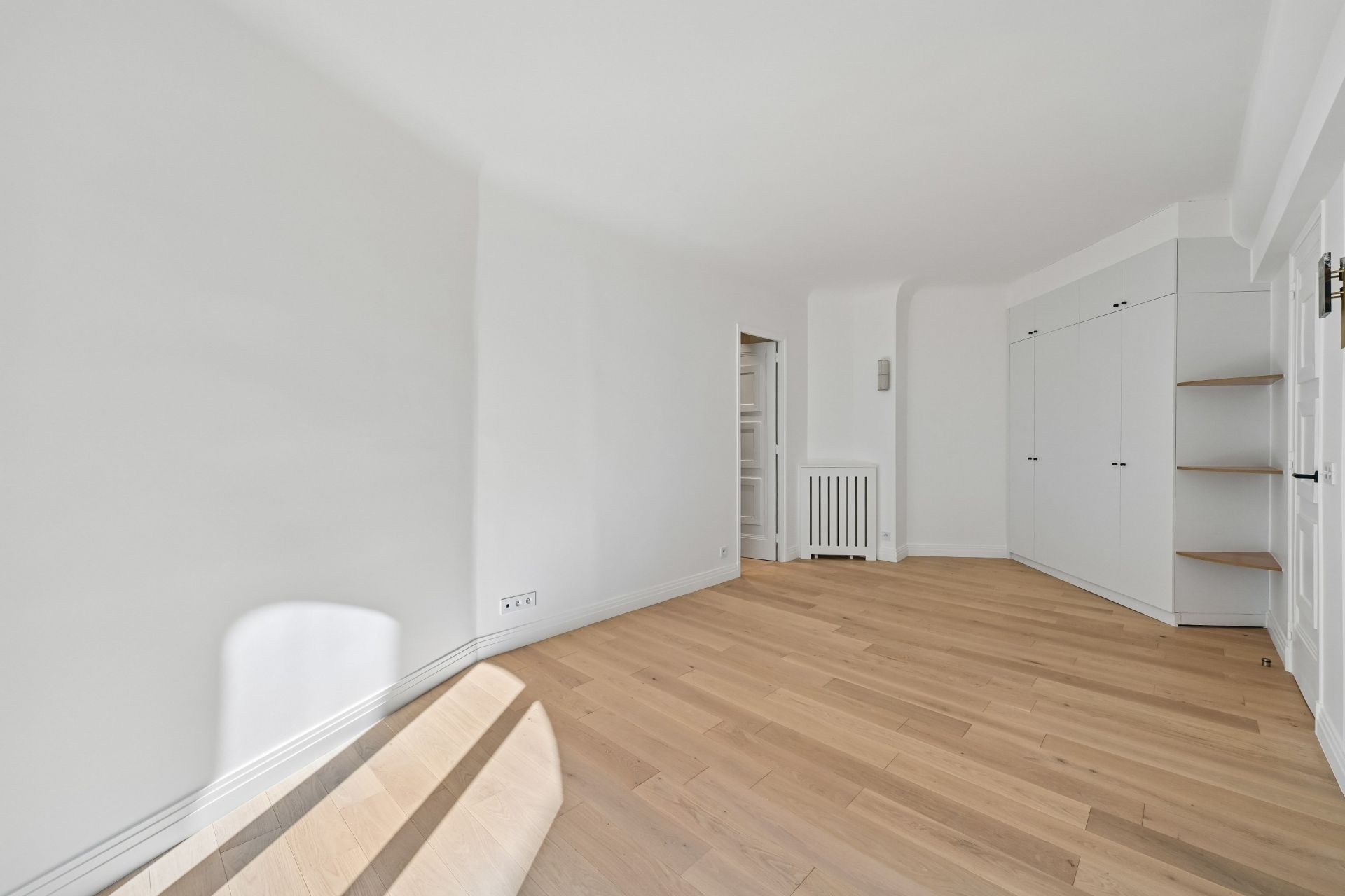 luxury apartment 3 Rooms for sale on PARIS (75016)
