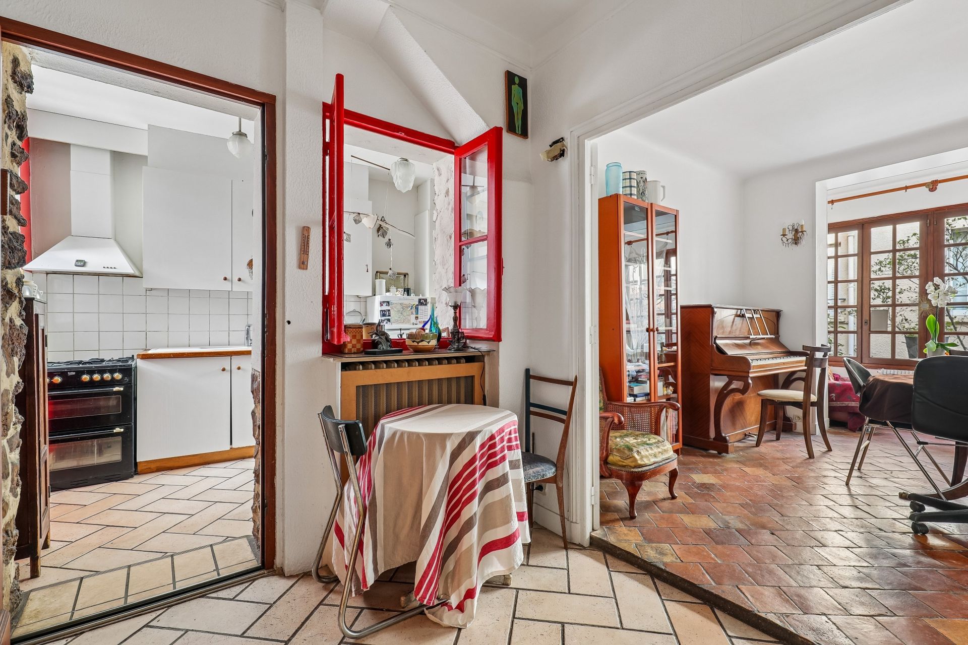 luxury house 7 Rooms for sale on PARIS (75019)