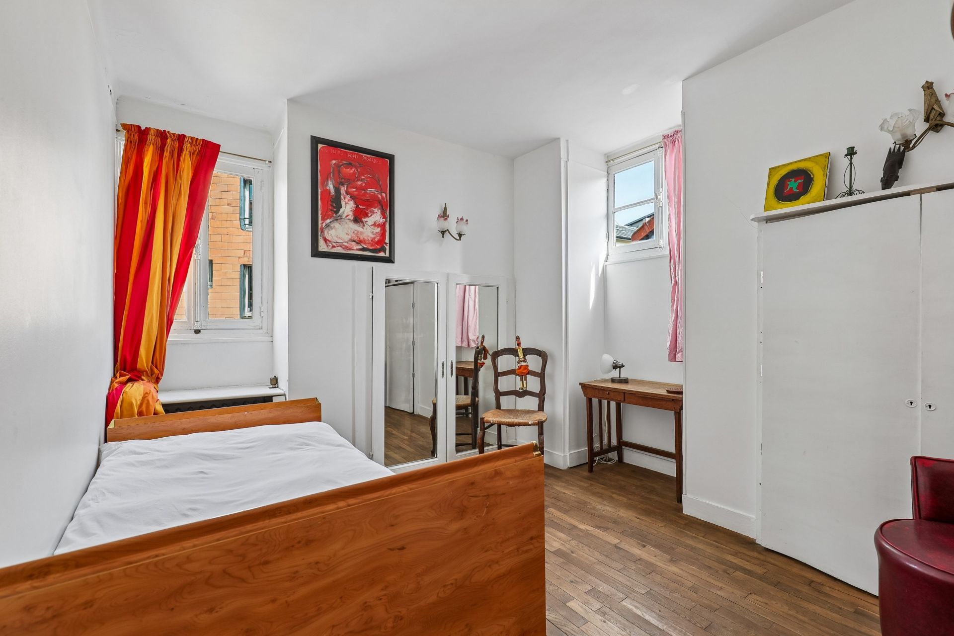 luxury house 7 Rooms for sale on PARIS (75019)