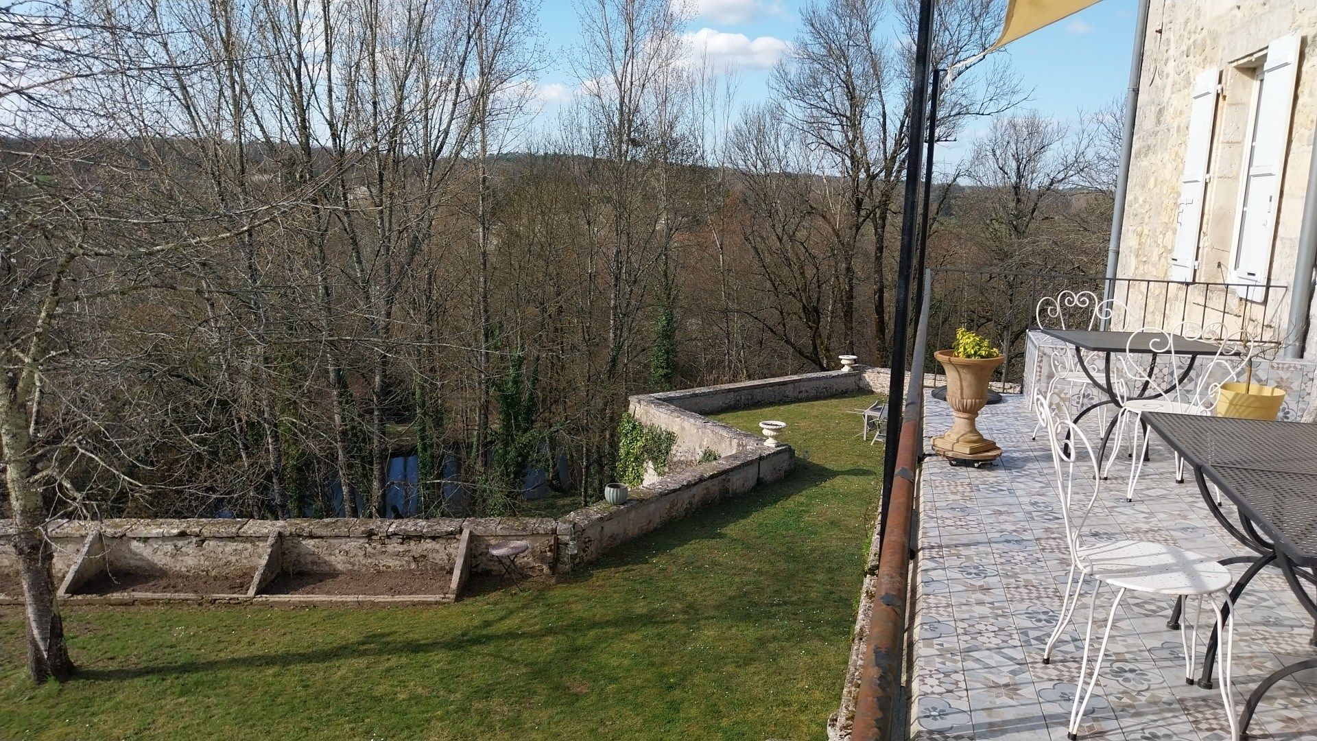 maison de luxe 11 Pièces en vente sur CHAMPAGNAC DE BELAIR (24530)